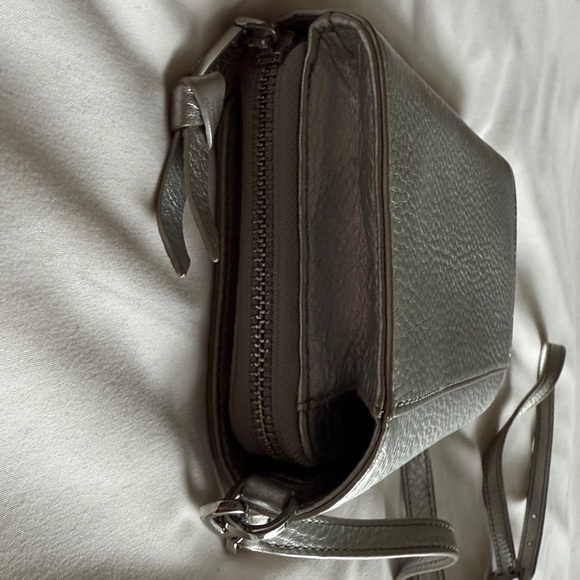 Tory Burch Metallic Silver Crossbody - Picture 6 of 6